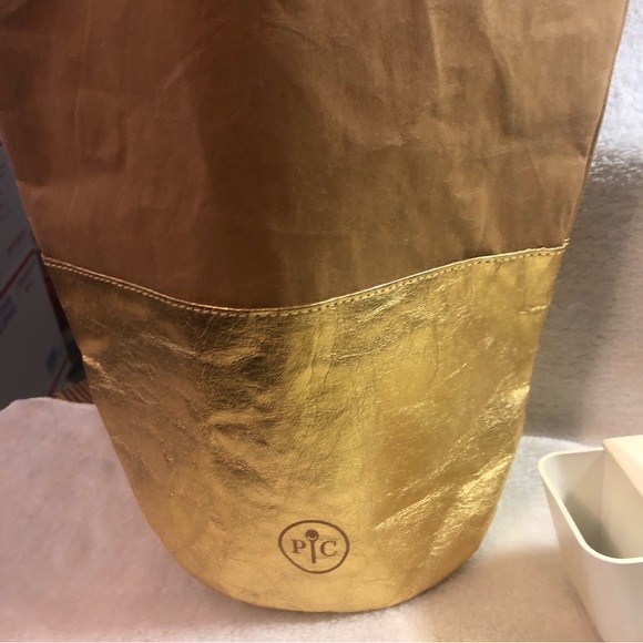 The Pampered Chef bundle reusable wine bag bottle cleaning brushes measuring cup - Picture 6 of 10